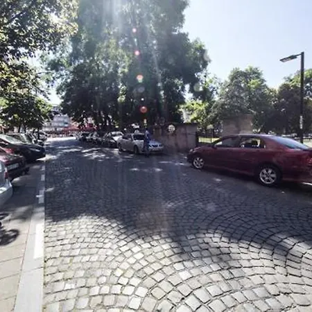 Belle - Square 8 Belgrado