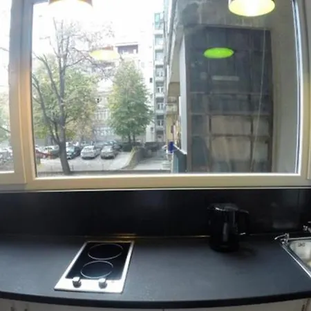 Belle - Square 8 * Belgrad