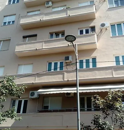 Belle - Square 8 Daire *